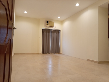Adliya, Apartments/Houses, BHD 330/year,  4 BR,  Semi Furnished 4 Bedroom 2 Bathroom With Ewa Flat For Rent