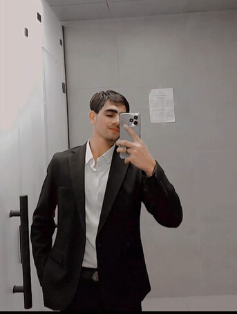 Jeddah, Job Seekers, I Am A Professional Waiter And Also Work As A Cashier. If Anyone Needs A Waiter Or Cashier