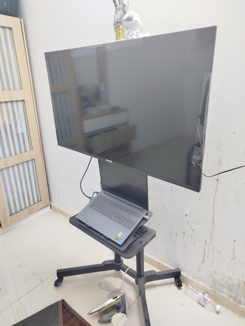 Jeddah, Electronics, SAR 850,  Android LCD With Stand