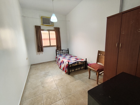 Diraz, Apartments/Houses, BHD 190/year,  2 BR,  Diraz Highway:- 2BR Semifurnished Flat On Rent With Unlimited Ewa