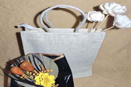 Lucknow, Business, Premium Striped Jute Gift Bags For Stylish Gifting