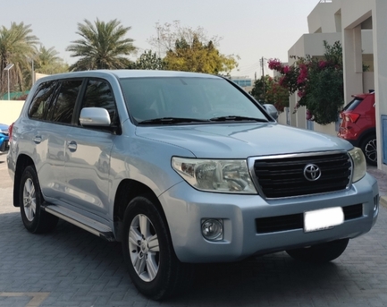 Manama, Vehicles, Cars & Trucks , Toyota Land Cruiser,  2014,  Automatic,  188000 KM,    ( 6 Cylinder )