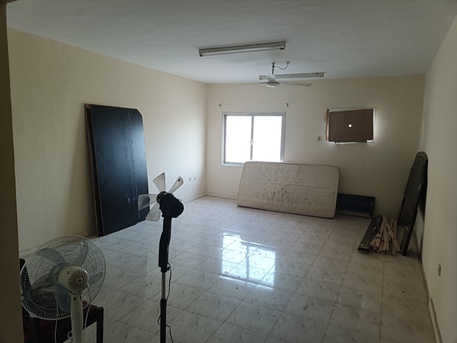 Manama, Apartments/Houses, BHD 250/month,  4 BR,  180 Sq. Meter,  Unfurnished 4bhk Without Ewa