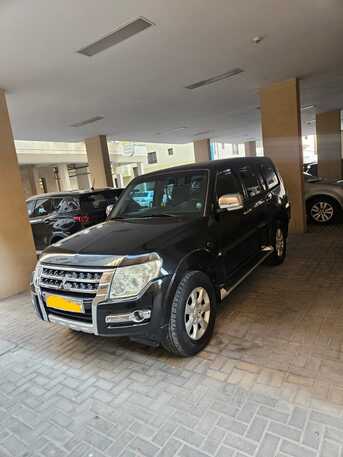 Manama, Vehicles, Cars & Trucks , BHD 3950,  Mitsubishi Pajero,  2016,  Automatic,  169000 KM,   (Urgent Sale)