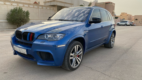 Riyadh, Vehicles, Cars & Trucks , SAR 48000,  Bmw X5 M,  2011,  Automatic,  220 KM,   Power