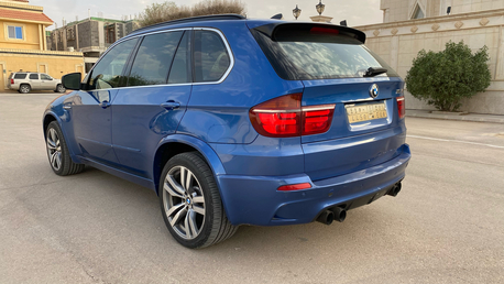 Riyadh, Vehicles, Cars & Trucks , SAR 48000,  Bmw X5 M,  2011,  Automatic,  220 KM,   Power
