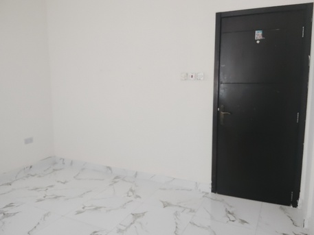 Salmaniya, Rooms for Rent, 100/month,  Room With Attached Washroom