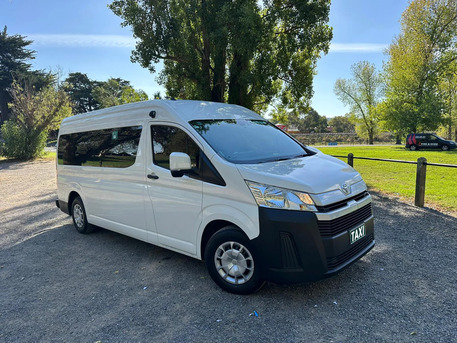 Melbourne, Passenger Transport, Stress-Free And Accessible Travel With Melbourne Maxi Cab Service