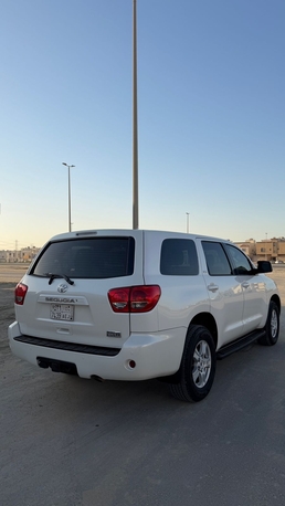 Dammam, Vehicles, Cars & Trucks , SAR 92000,  Toyota Sequoia,  2015,  Automatic,  107777 KM,