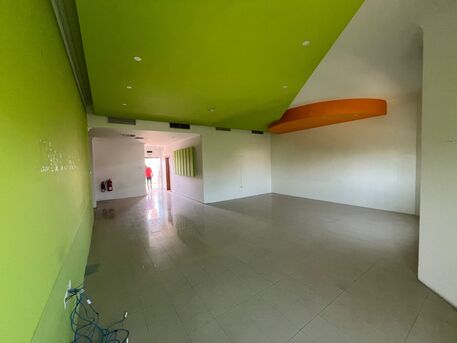 Zinj, Offices, BHD 800,  280 Sq. Meter,  OFFICE FOR RENT | LARGE SPACE | BRIGHT AND SPACIOUS | EASY HIGHWAY ACCESS | ZINJ