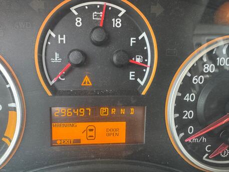 Dammam, Vehicles, Cars & Trucks , SAR 21000,  Nissan Armada,  2012,  Automatic,  296497 KM,    Model For Urgent Sale