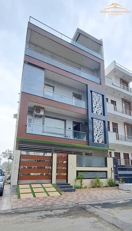 Greater Noida, Real Estate For Sale, INR 25500000,  4 BR,  85 Sq. Meter,  Full G+3 Independent Corner House | Fully Furnished | Sector Omicron 3