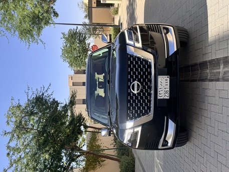 Riyadh, Vehicles, Cars & Trucks , SAR 195000,  Nissan Patrol-Platinum Edition V6,  2023,  Automatic,  71 KM,  Excellent Condition- Dealership Maintained