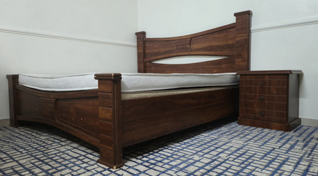 Riyadh, Temp Jobs, 3-Piece Wooden Bedroom Set &ndash; Great Deal!