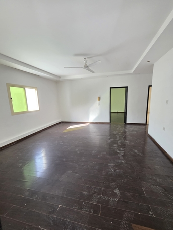 Muharraq, Apartments/Houses, BHD 170,  3 BR,  Flat For Rent In Mhurraq With AC