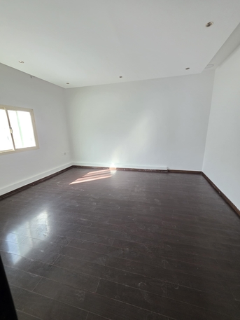 Muharraq, Apartments/Houses, BHD 170,  3 BR,  Flat For Rent In Mhurraq With AC