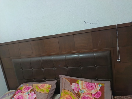 Jubail Industrial City, Furniture, SAR 350,  King Size Bed In Excellent Condition