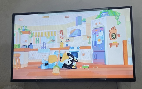 Hamad Town, Electronics, BHD 50,  Ikon 40 Inches Smart LED TV (URGENT SALE)