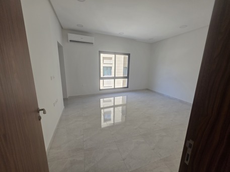 Zinj, Apartments/Houses, BHD 330/month,  Furnished,  3 BR,  BHD:330/month SEMI FURNISHED 3BHK APARTMENT FOR RENT IN ZINJ -: MUNEEB *35041493,
