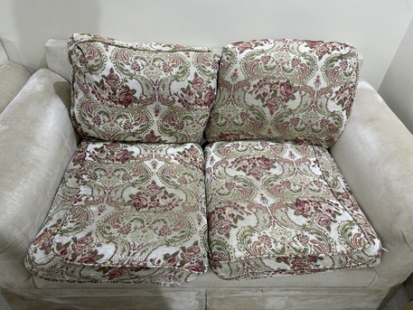Riyadh, Furniture, SAR 1200,  Sofa Set ( 3+3+2) & Table