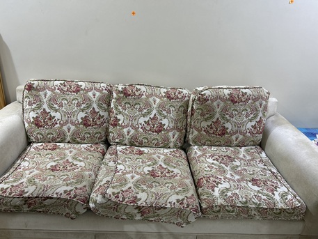 Riyadh, Furniture, SAR 1200,  Sofa Set ( 3+3+2) & Table