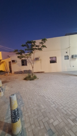 Isa Town, Real Estate For Sale, BHD 105,  5 BR,  For Sale: A Clean House In Isa Town