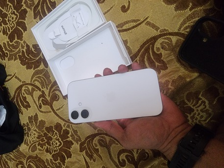 Madinah, Mobile Phones, SAR 3400,  Iphone 17  Two Weeks Used