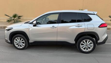 Riyadh, Vehicles, Cars & Trucks , TOYOTA COROLLA CROSS HYBRID E,  2022,  Automatic,  130000 KM,  MID OPTION PUSH START SMART ENTRY Last Offer 54500 Not Less Than