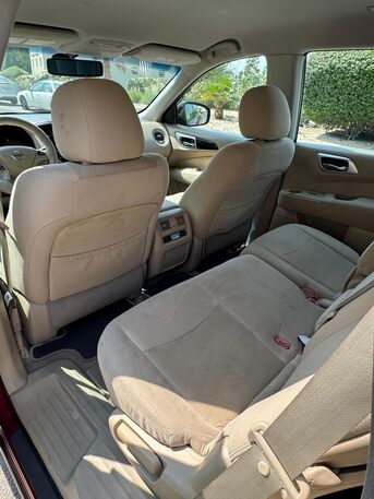 Mahooz, Vehicles, Cars & Trucks , BHD 3500,  NISSAN PATHFINDER,  2015,  Automatic,  160000 KM,   - MINT CONDITION VEHICLE WITH PROPER SERVICE MAINTAINED