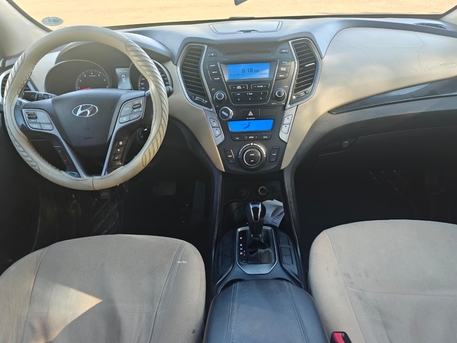 Jeddah, Vehicles, Cars & Trucks , SAR 37000,  Hyundai Santafe,  2014,  Automatic,  182 KM,  Hyundai Santa Fe , Very Low Mileage 182xxx