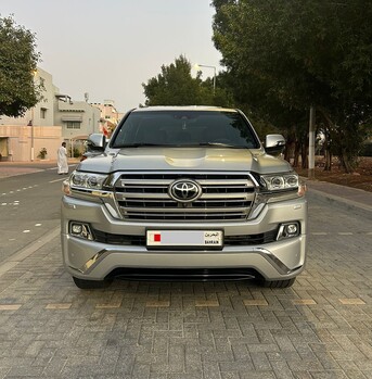 Manama, Vehicles, Cars & Trucks , BHD 20500,  Toyota Land Cruiser VXS 5.7 V8t,  2018,  Automatic,  178000 KM,  Toyota Land Cruiser VXS 5.7 V8