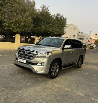 Manama, Vehicles, Cars & Trucks , BHD 20500,  Toyota Land Cruiser VXS 5.7 V8t,  2018,  Automatic,  178000 KM,  Toyota Land Cruiser VXS 5.7 V8