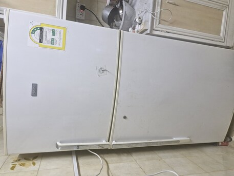 Al Malaz, Appliances, SAR 900,  2 Ton Samsung AC And Haier Refrigerator Is Available For Urgent Sale On Through Away Price