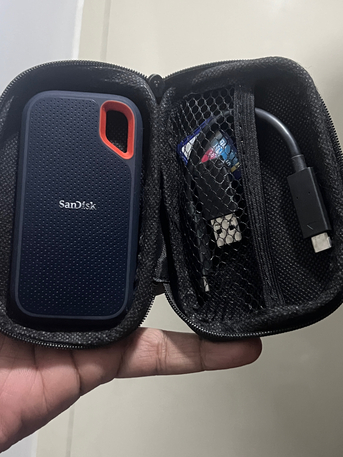 Dubai, Electronics, AED 580,  Sandisk Extreme 4TB SSD