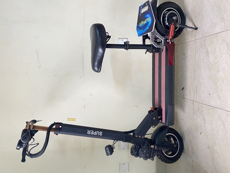 Juffair, Bicycles, BHD 80,  Super E-scooter For Sale Very Good Condition With Good Battery Backup