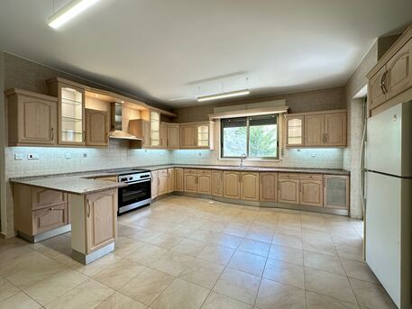 Abdoun, Apartments/Houses, JOD 35000/year,  4 BR,  350 Sq. Meter,  Full Floor Apartment For Rent In Abdoun