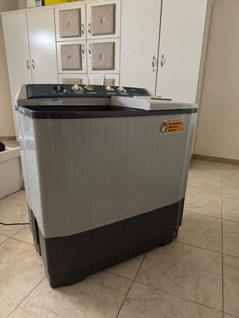 Riyadh, Appliances, SAR 350,  LG Semi Automatic Washing Machine For Sale