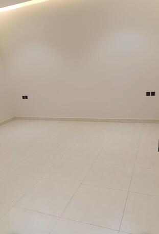 Al-Muzahmiya, Apartments/Houses, SAR 1400/month,  1 BR,  Room With Attach Bathroom In A 2bed Apartment For Rent.
