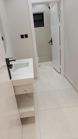 Al-Muzahmiya, Apartments/Houses, SAR 1400/month,  1 BR,  Room With Attach Bathroom In A 2bed Apartment For Rent.