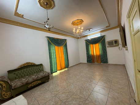 Jeddah, Apartments/Houses, SAR 2000/month,  3 BR,  SAR 2000/month  3 BR , 2 BH Loking For Indian Family