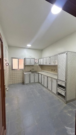 Al Malaz, Villas, SAR 140000,  400 Sq. Meter,  Fully Restored Villa Complete Villa For Rent Two-floor Building With Multiple Annexes.