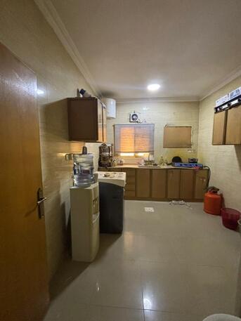 Akrabia, Rooms Available, SAR 750/month,  One Furnished Room Available In Family Flat