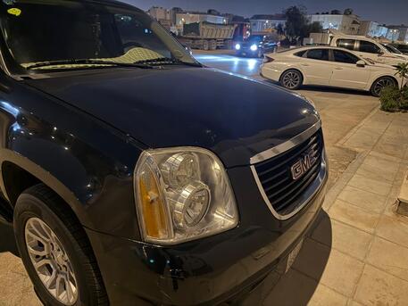 Riyadh, Vehicles, Cars & Trucks , SAR 30000,  GMC Yukon,  2011,  Automatic,  370000 KM,  Original Yukon