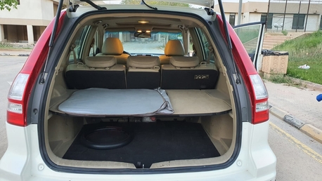 Riyadh, Vehicles, Cars & Trucks , SAR 25000,  Honda CR-V EX-L,  2011,  Automatic,  251000 KM,  Honda Cr-v  Full Options، Mint Condition