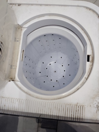 Dammam, Household Items, SAR 200,  Semi Automatic Washing Machine 7kg & 3 Burner Gas Stove For Sale