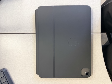 Al Olaya, Tablet Computers, SAR 1800,  IPad Air 4 (10.9&rdquo;, 64GB) + Magic Keyboard | Like New Condition