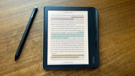 Riyadh, Tablet Computers, SAR 950,  Kobo Libra Colour + Stylus 2 Bundle | Barely Used | Full Set With Extras