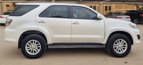 Riyadh, Vehicles, Cars & Trucks , SAR 70000,  Toyota Fortuner,  2015,  Automatic,  83000 KM,