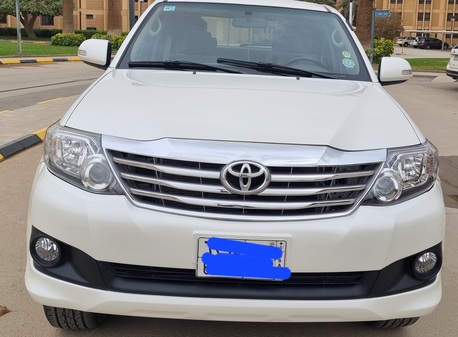 Riyadh, Vehicles, Cars & Trucks , SAR 70000,  Toyota Fortuner,  2015,  Automatic,  83000 KM,