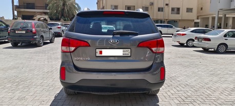 Manama, Vehicles, Cars & Trucks , BHD 2600,  KIA Sorento 2015,  2015,  Automatic,  98000 KM,  7 Seater SUV In Excellent Condition - Neat And Clean Car !!